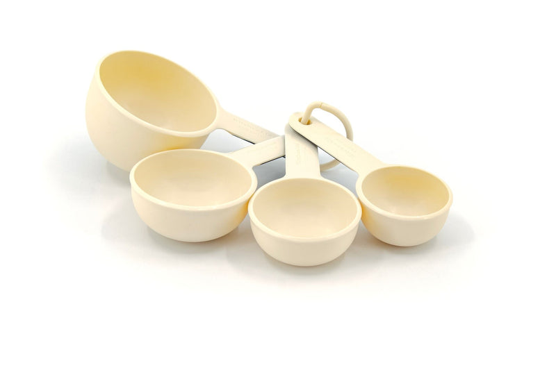 Plastic Measuring Cups, Almond Cream C809